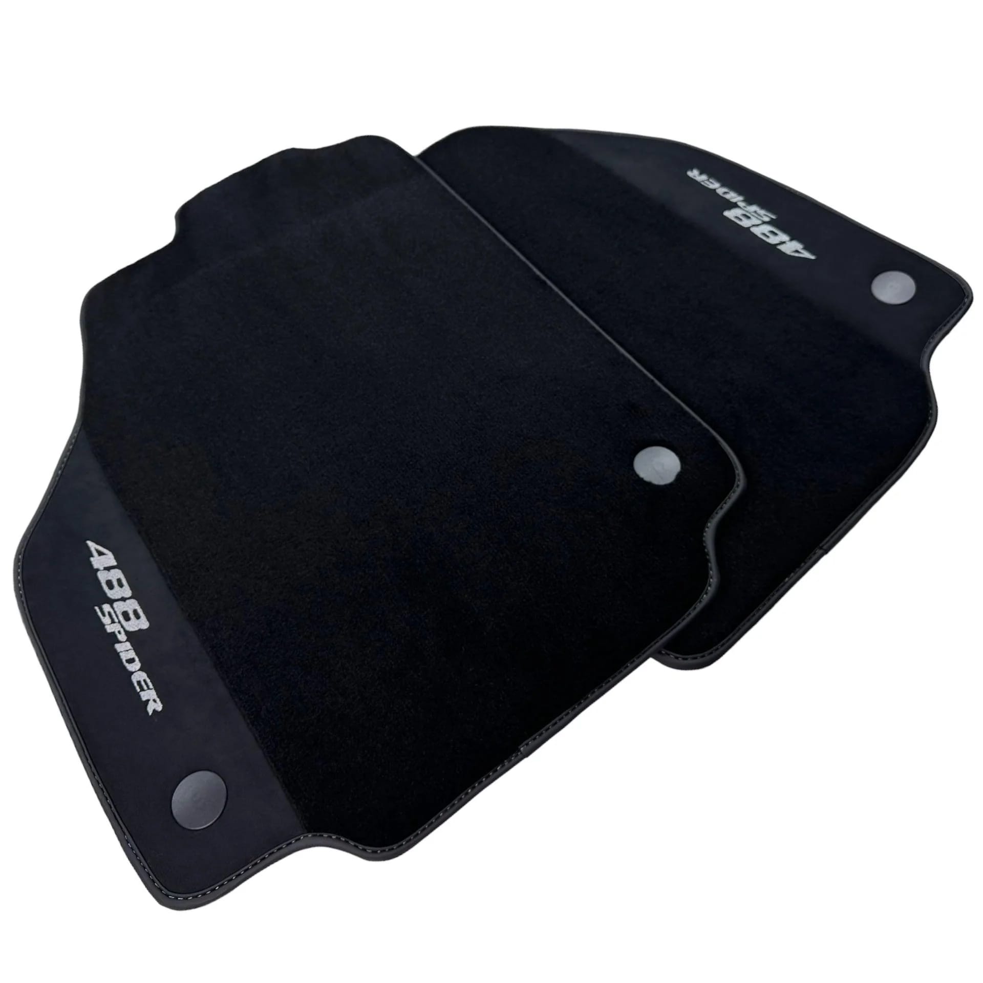 高品質のフィット感を持つFerrari 488用カスタムフロアマット、保護とスタイルを強化。