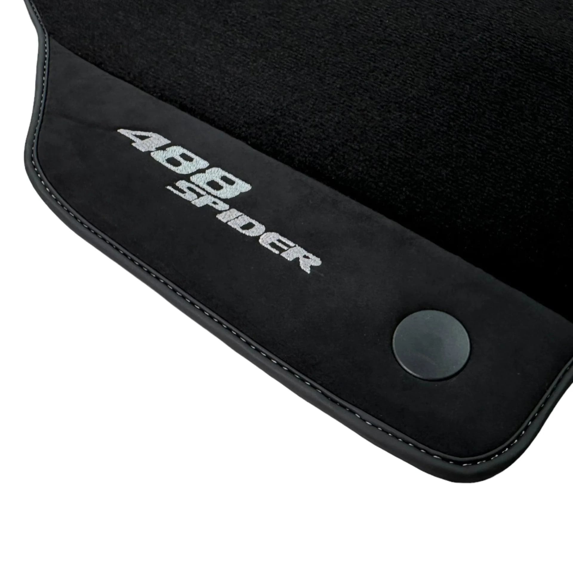 フェラーリ488専用フロアマット、プレミアム素材、精密フィットで車両保護を強化。