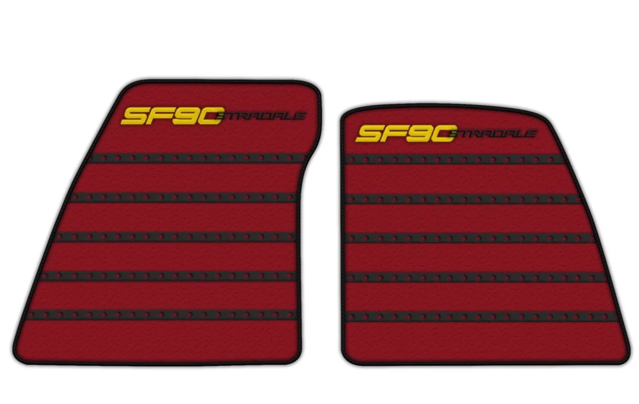 페라리 SF90 스트라달레 바닥 매트, 맞춤형, 프리미엄 품질 소재, 고급 차량 인테리어에 정밀하게 맞춤.
